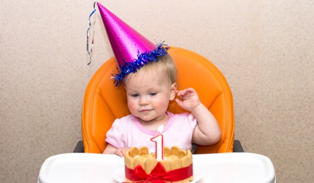 Що подарувати малюку на перший День народження?